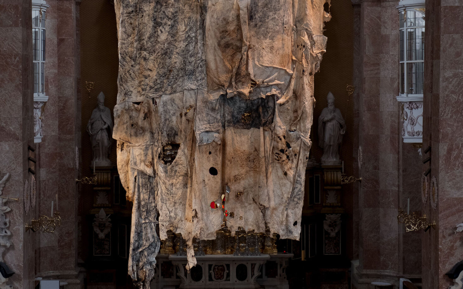 TRACES OF FIRE / SPUREN DES FEUERS